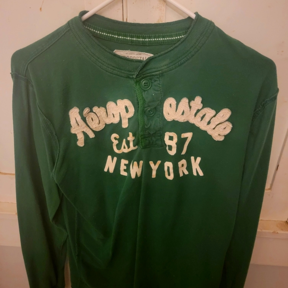 Small aeropostale long sleeve shirt